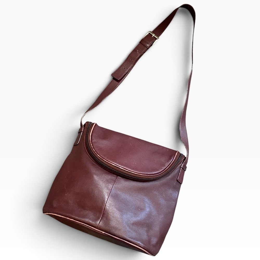 MAXX New York Burgundy Leather Crossbody Bag Adjustable Strap Curve-Zip-Top 323M